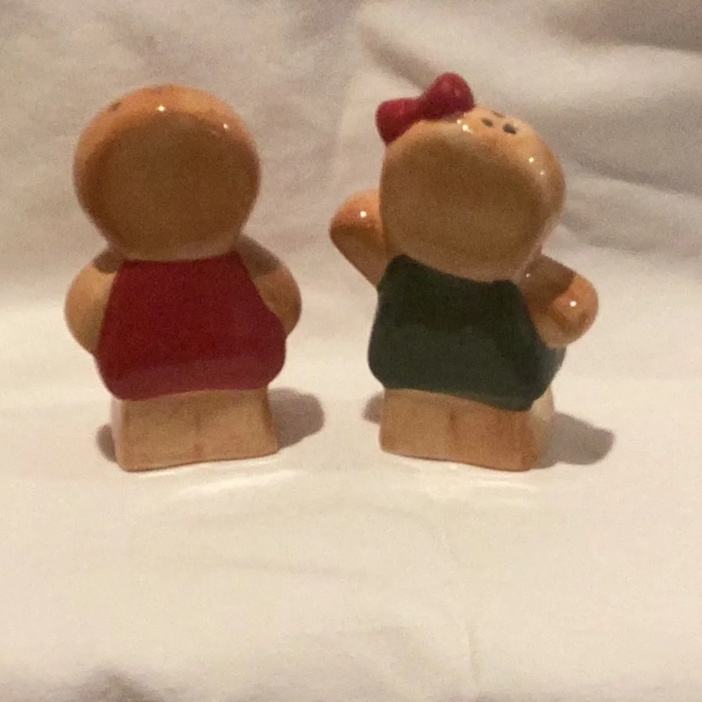 Gingerbread Salt and Pepper Shaker Set